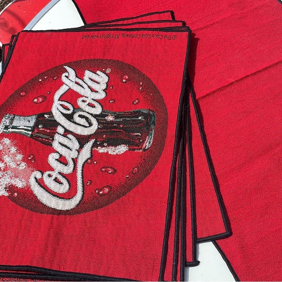 Vintage Coca Cola Placemats (4) with Matching Table Runner - Picture 2 of 3